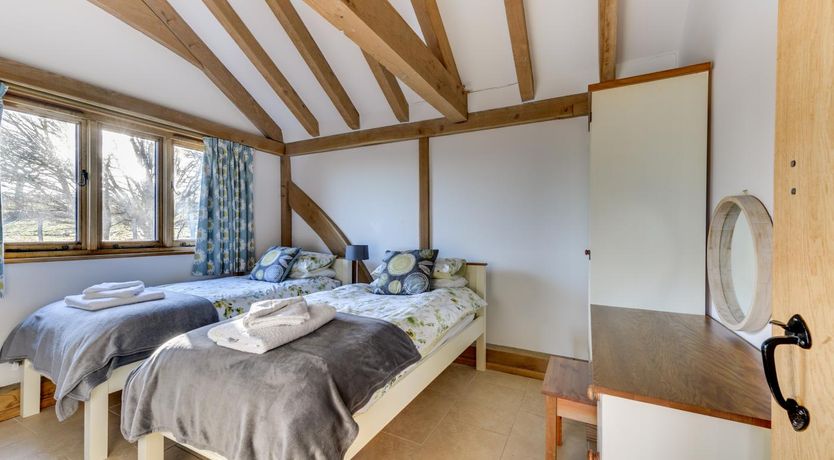 Photo of 2 Bed in Tenterden