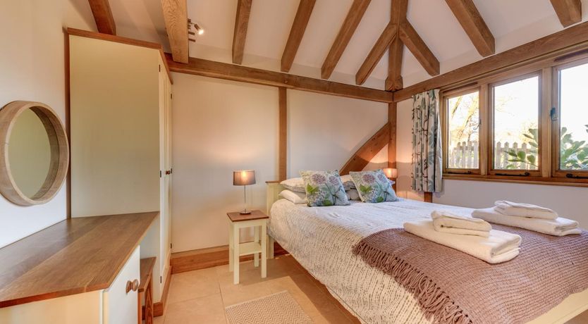 Photo of 2 Bed in Tenterden