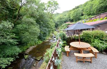 2 Bed in Lynton Holiday Home