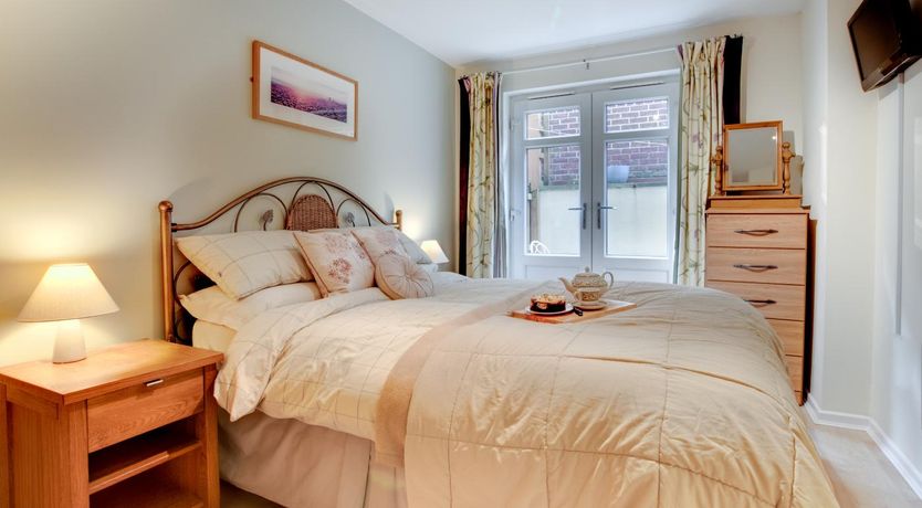 Photo of 2 Bed in Whitby