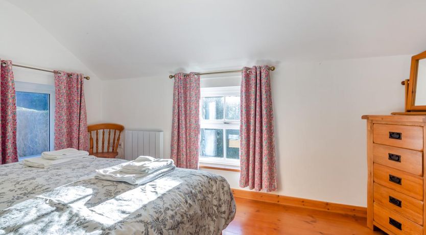 Photo of 2 Bed in Penrhyndeudraeth