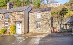 Photo of 2 Bed in Penrhyndeudraeth