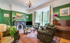 Photo of 7 Bed in Mousehole