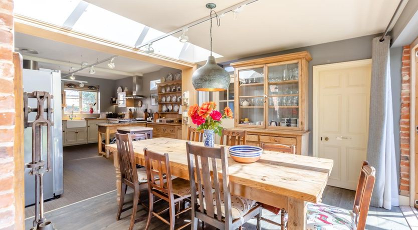 Photo of 6 Bed in Orford