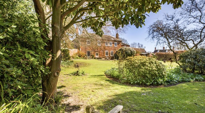 Photo of 6 Bed in Orford