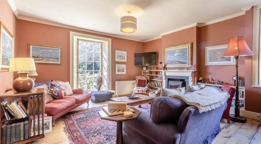 Photo of 6 Bed in Orford