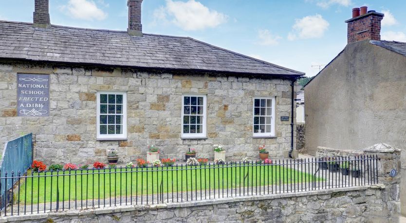 Photo of 2 Bed in Beaumaris