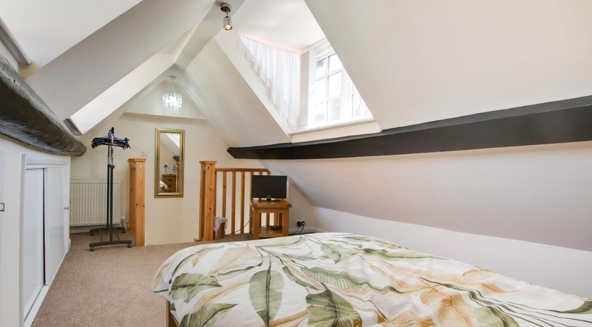 Photo of 2 Bed in Whitby