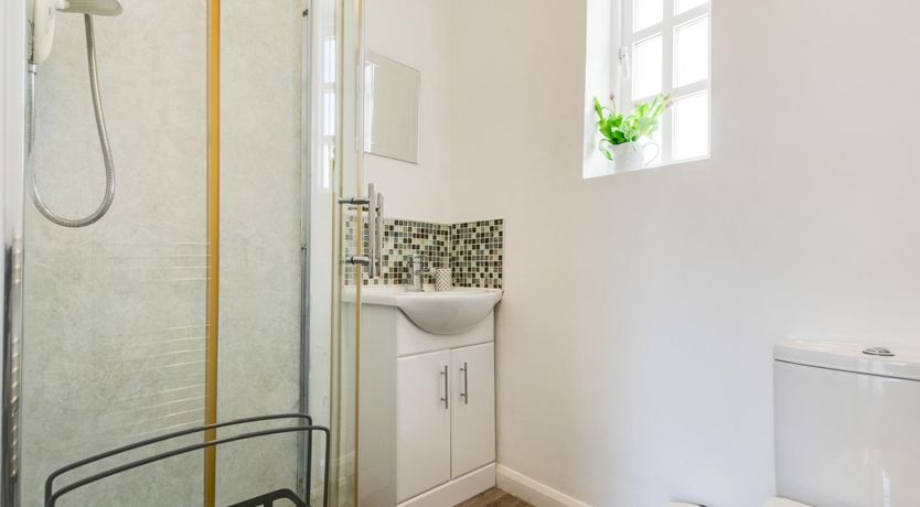 Photo of 2 Bed in Whitby