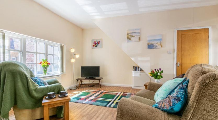 Photo of 2 Bed in Whitby