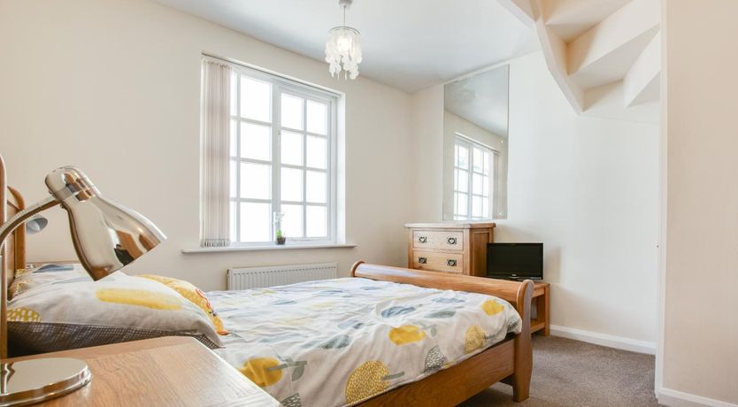 Photo of 2 Bed in Whitby