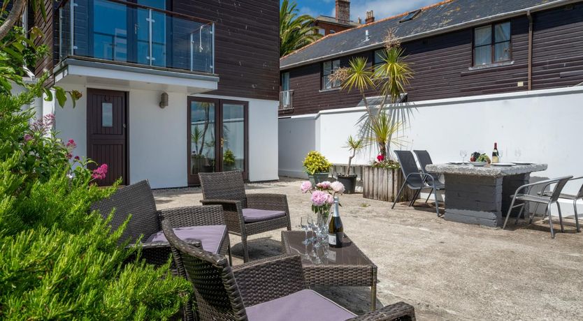 Photo of 3 Bed in Falmouth