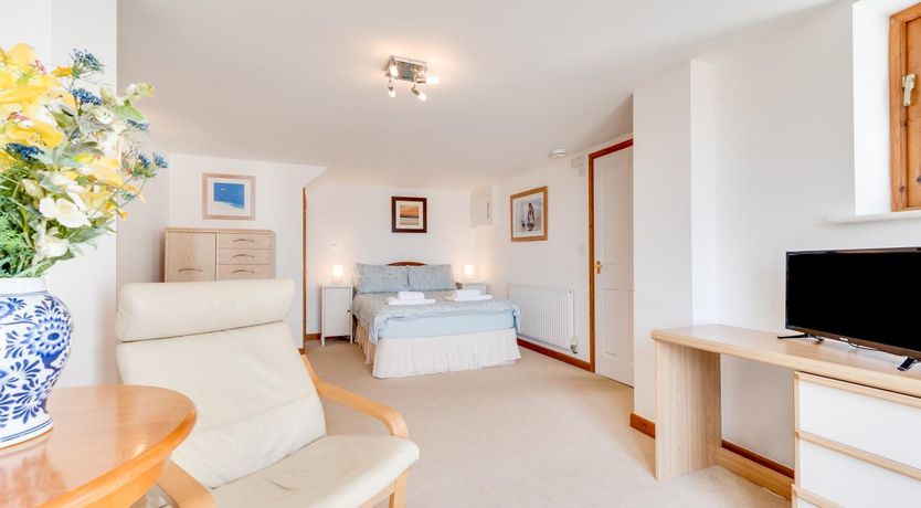 Photo of 3 Bed in Falmouth