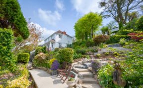 Photo of 4 Bed in Pentewan