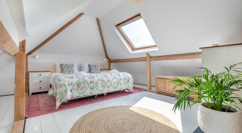 Photo of 4 Bed in Pentewan