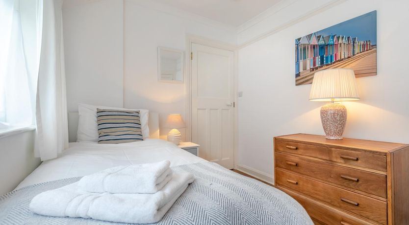 Photo of 4 Bed in Pentewan