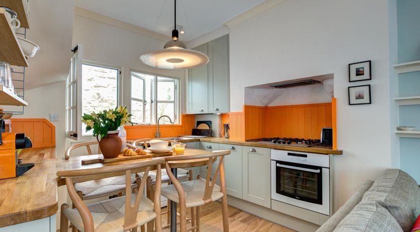 Photo of 2 Bed in Dartmouth