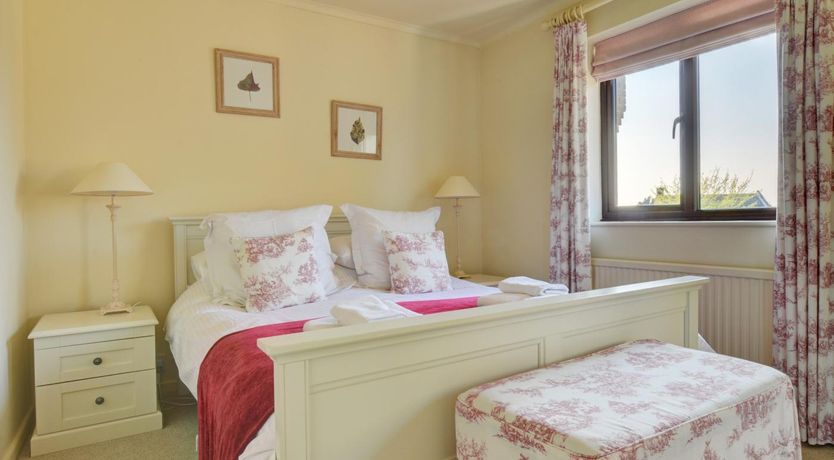 Photo of 3 Bed in Salthouse