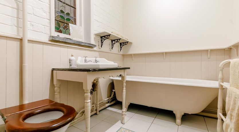 Photo of 2 Bed in Fowey