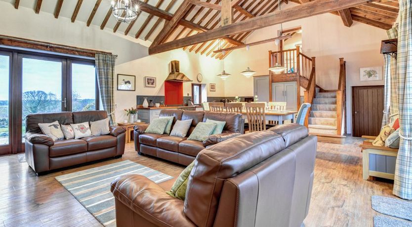 Photo of 4 Bed in Menai Bridge