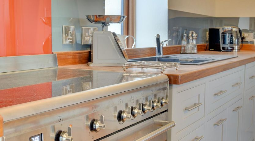 Photo of 4 Bed in Menai Bridge