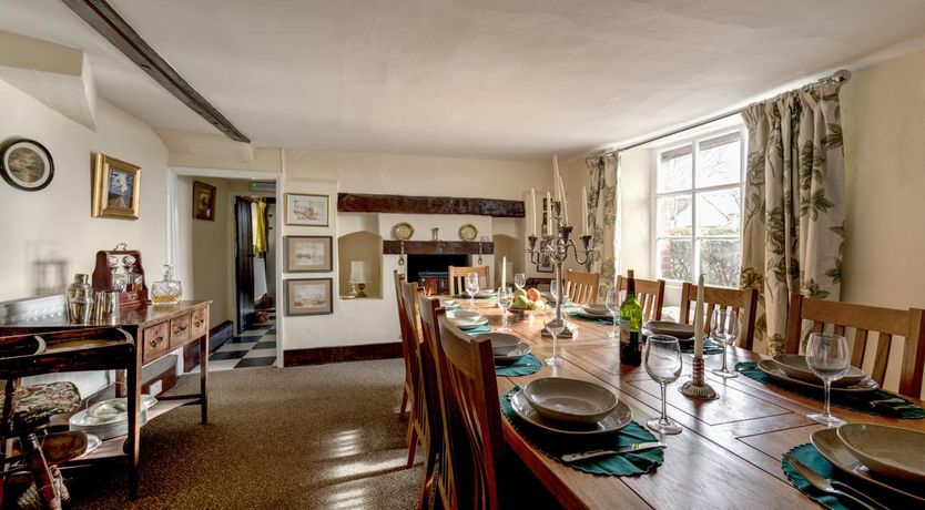 Photo of 6 Bed in Bacton