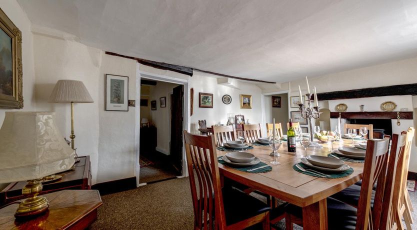 Photo of 6 Bed in Bacton