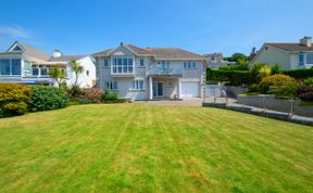 Photo of 4 Bed in Marazion