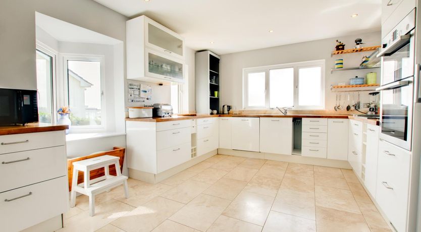 Photo of 4 Bed in Marazion