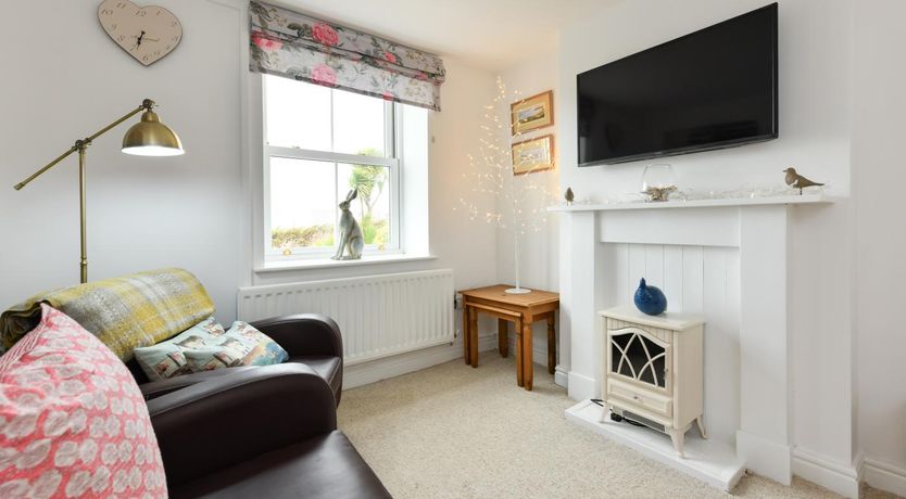 Photo of 4 Bed in Bwlchtocyn