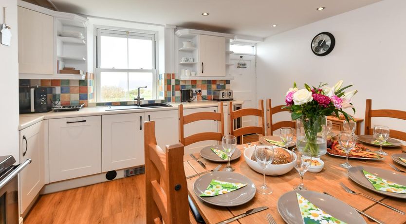 Photo of 4 Bed in Bwlchtocyn