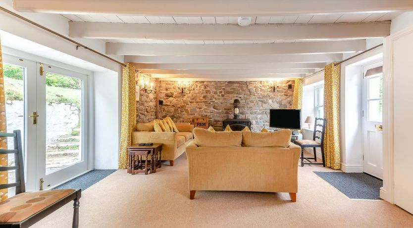 Photo of 2 Bed in Narberth