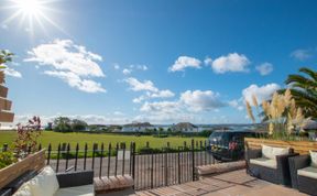 Photo of 3 Bed in Torquay