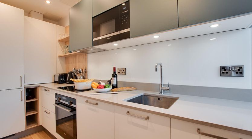 Photo of 3 Bed in Torquay