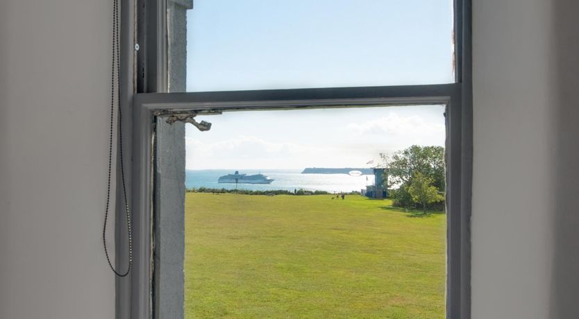 Photo of 3 Bed in Torquay