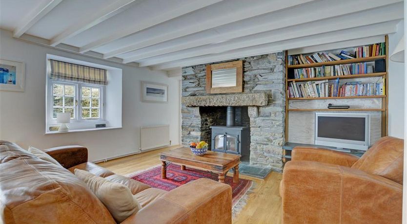 Photo of 4 Bed in Lostwithiel