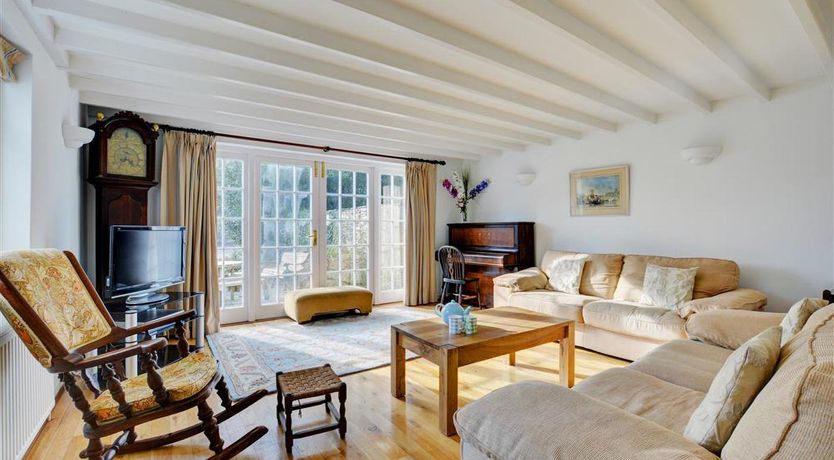 Photo of 4 Bed in Lostwithiel