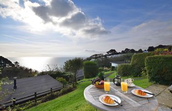 2 Bed in Stoke Fleming Holiday Home