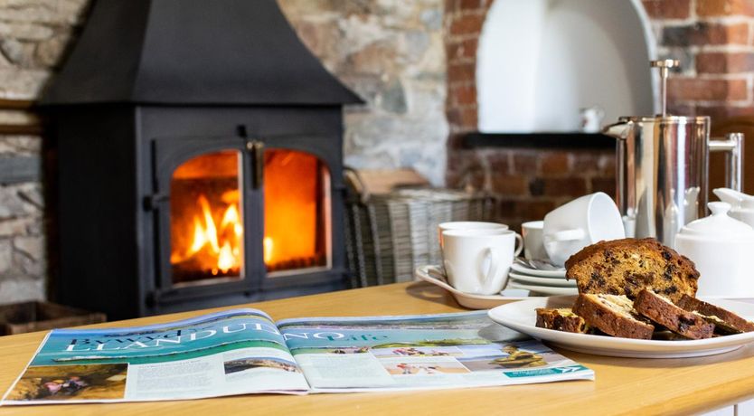 Photo of 5 Bed in Denbigh