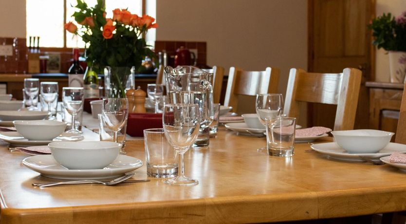 Photo of 5 Bed in Denbigh