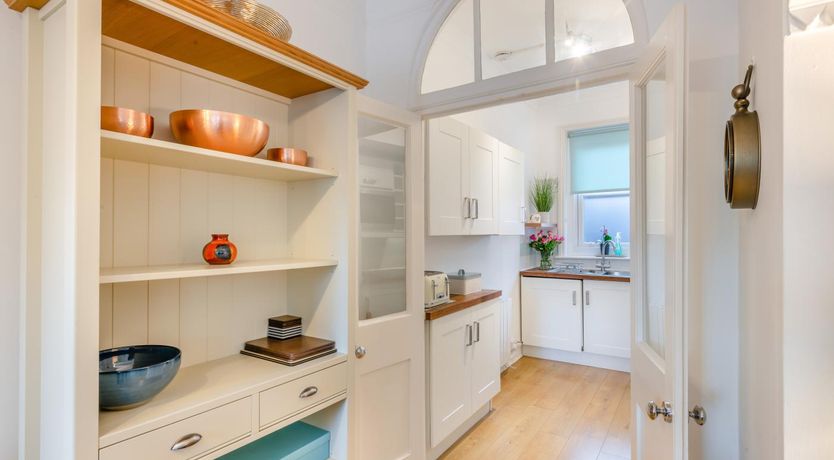 Photo of 1 Bed in Overstrand
