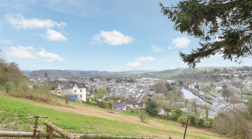 Photo of 1 Bed in Totnes