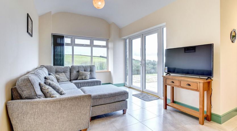 Photo of 3 Bed in Llanon