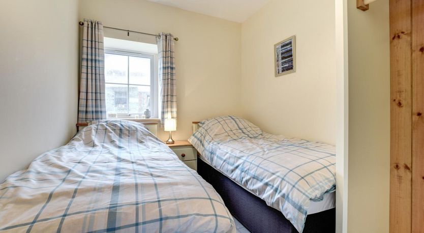 Photo of 3 Bed in Llanon