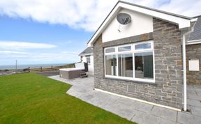 Photo of 3 Bed in Llanon