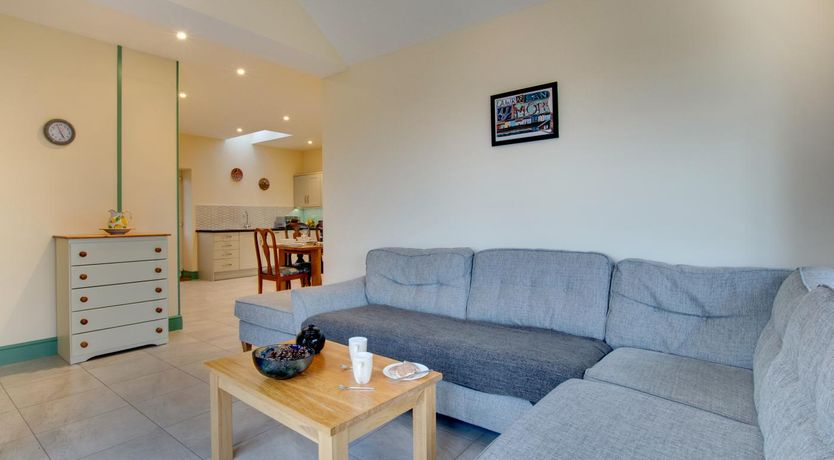 Photo of 3 Bed in Llanon