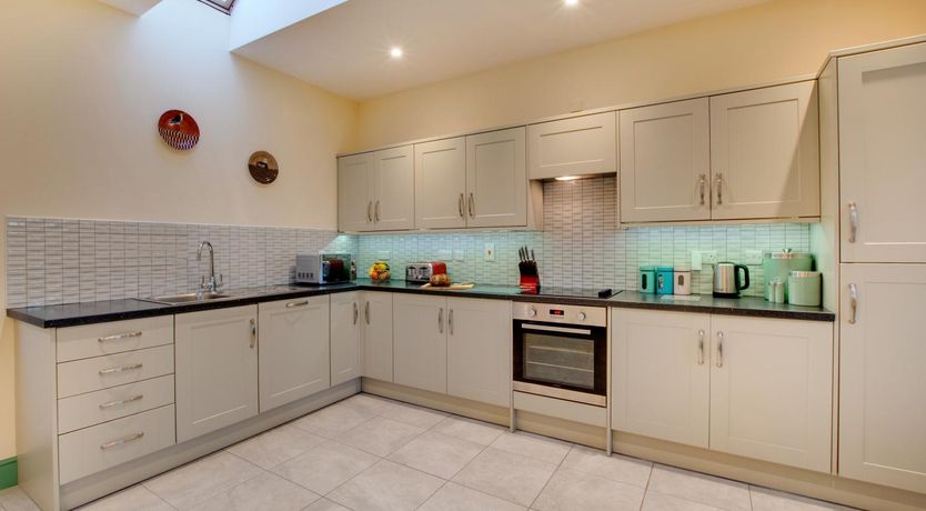 Photo of 3 Bed in Llanon