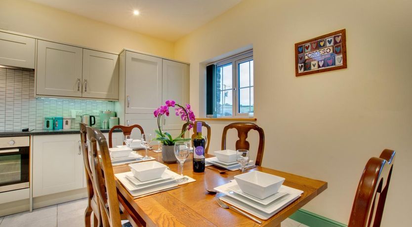 Photo of 3 Bed in Llanon