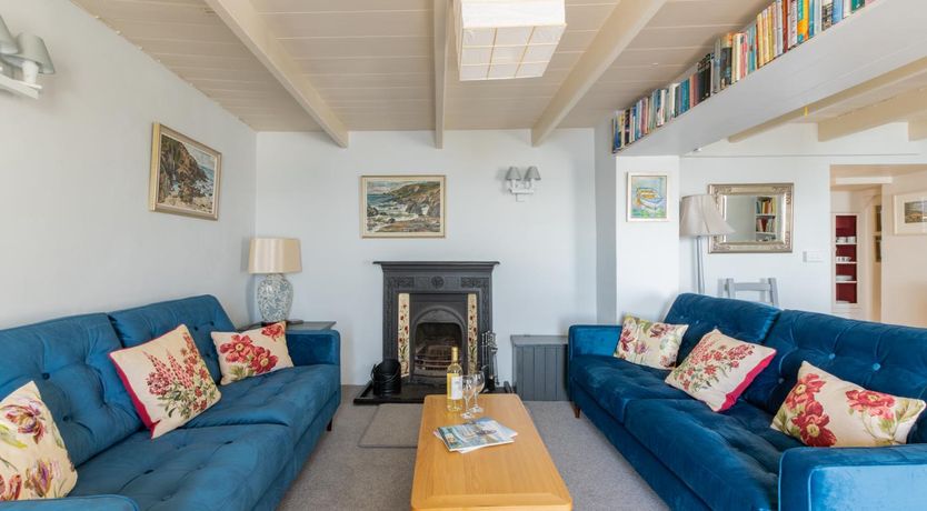 Photo of 5 Bed in Mousehole