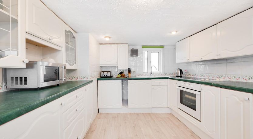 Photo of 3 Bed in St Ives